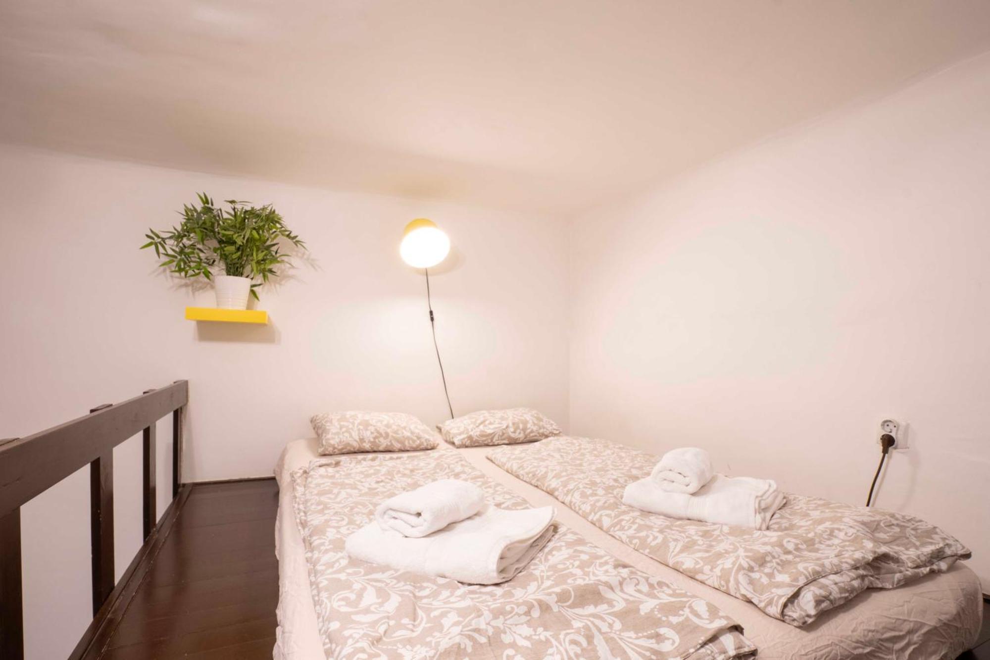 בודפשט Quiet Cozy Apartment In Party Street E1 מראה חיצוני תמונה
