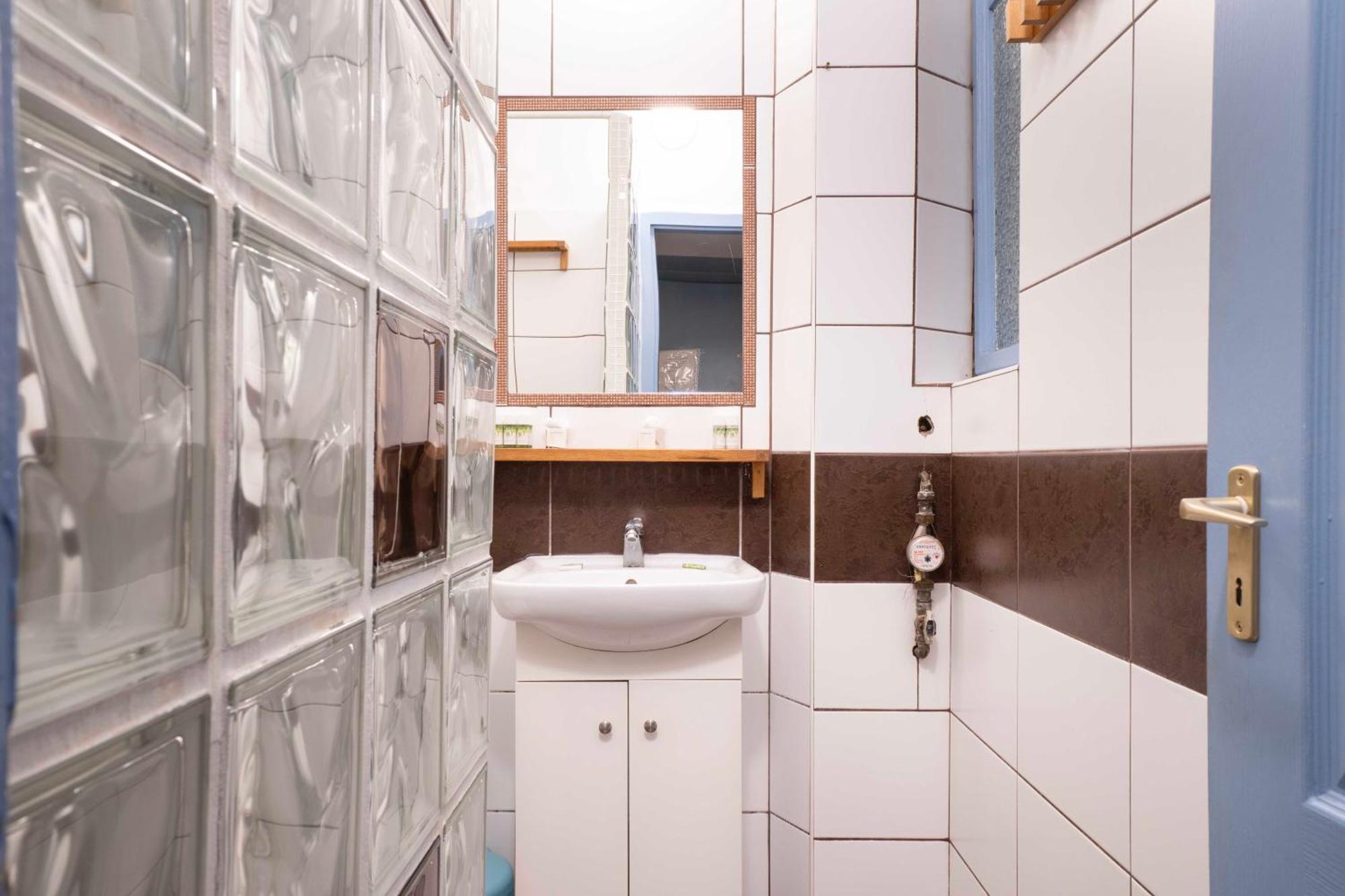 בודפשט Quiet Cozy Apartment In Party Street E1 מראה חיצוני תמונה